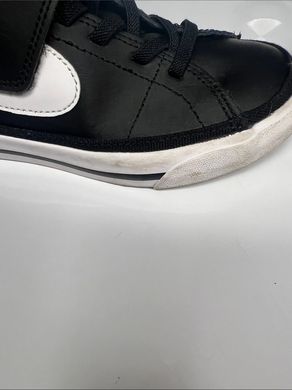 Nike Kids Black and White Hook-and-Loop Sneakers